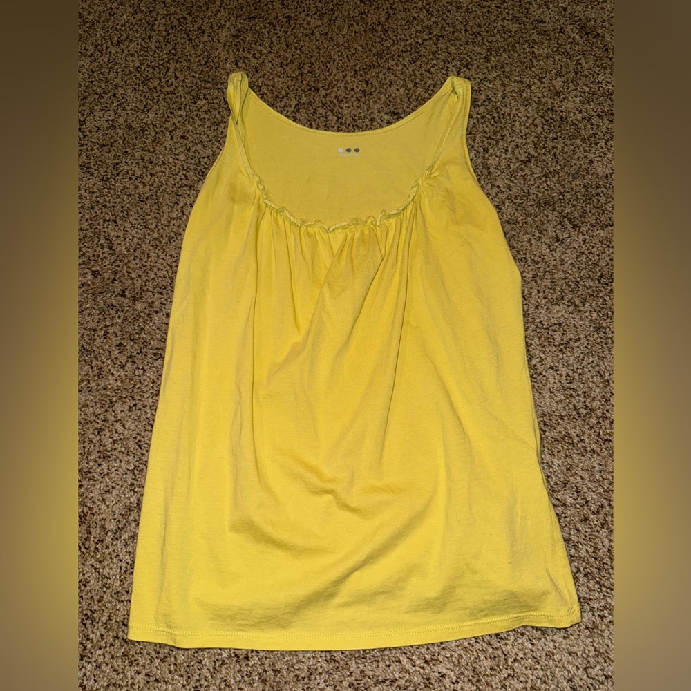 Three dots yellow tank top